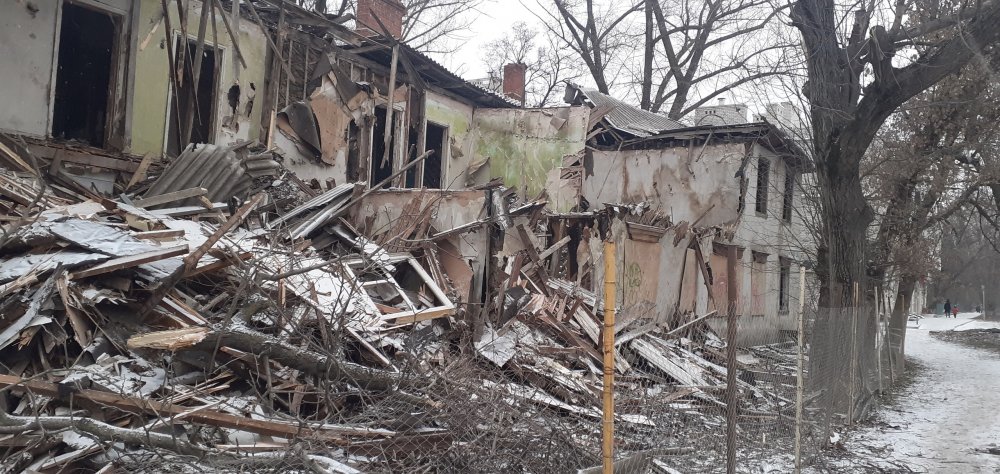 Аварийный дом обрушился в Таганроге
