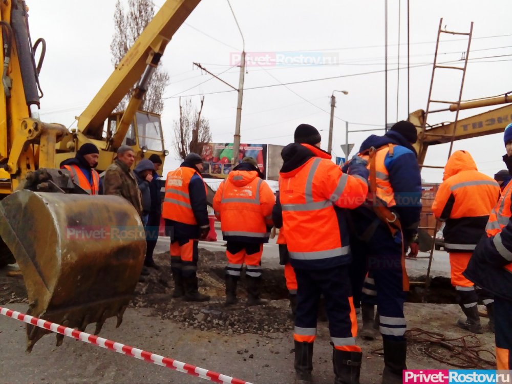 Без воды остались десятки домов в Ростове из-за коммунальной аварии