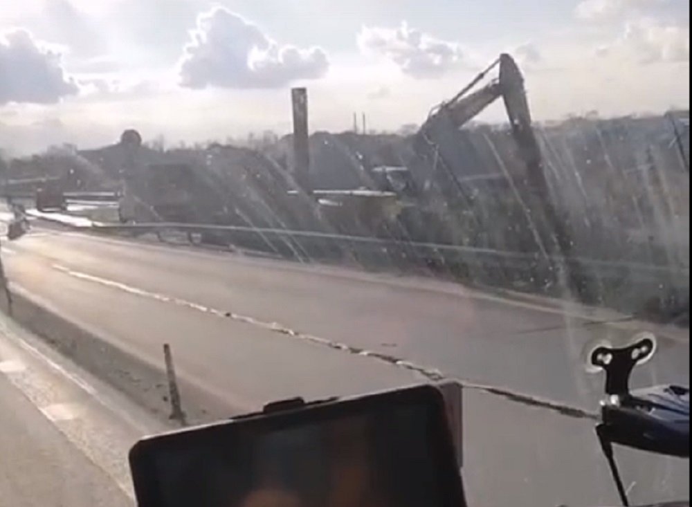 Строящийся мост рухнул в Ростовской области