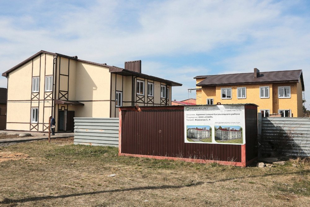 Перед проверкой в Кагальницком районе власти начали экстренный ремонт соцжилья