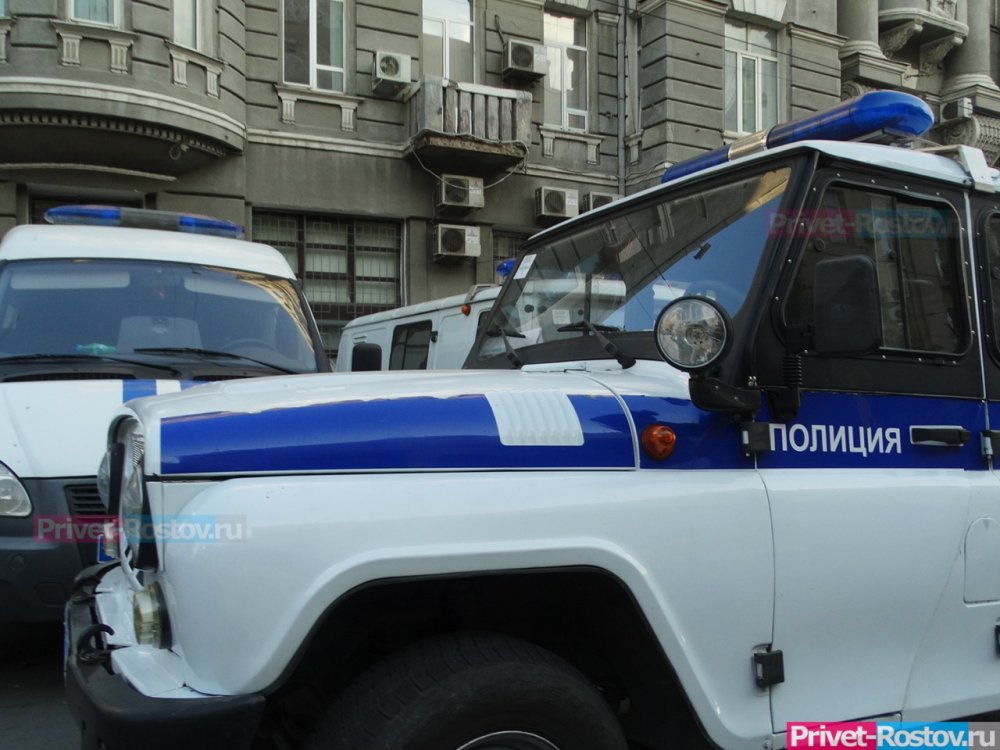 На 8 марта ростовчанин подшофе избил полицейского