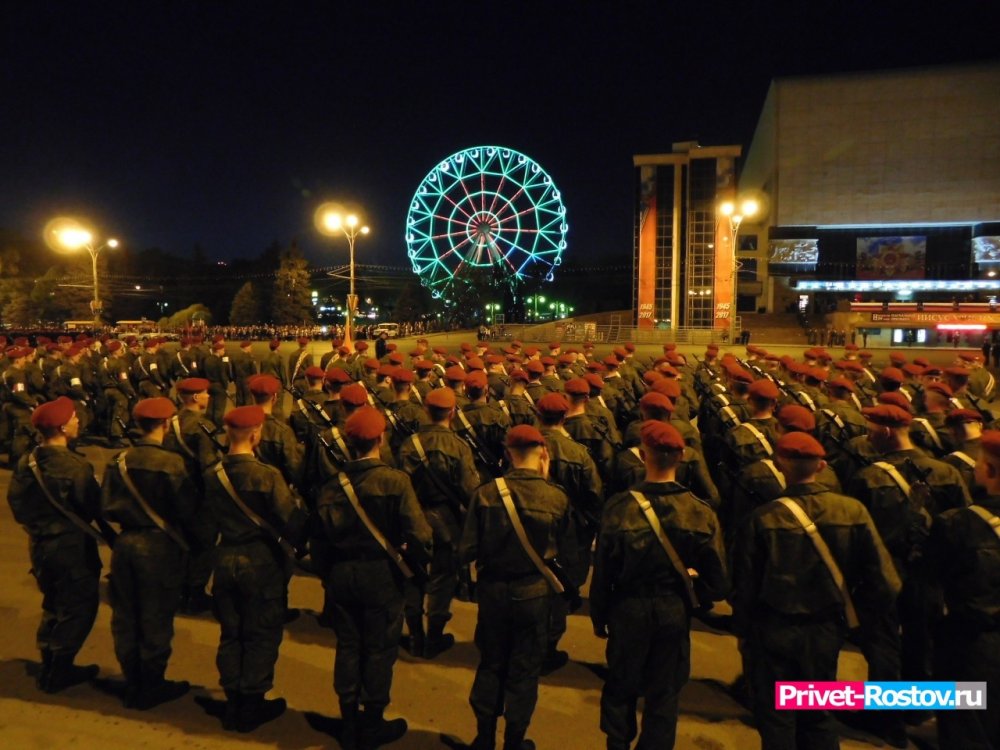 Движение в центре Ростова будут перекрывать из-за репетиций парада ко дню Победы