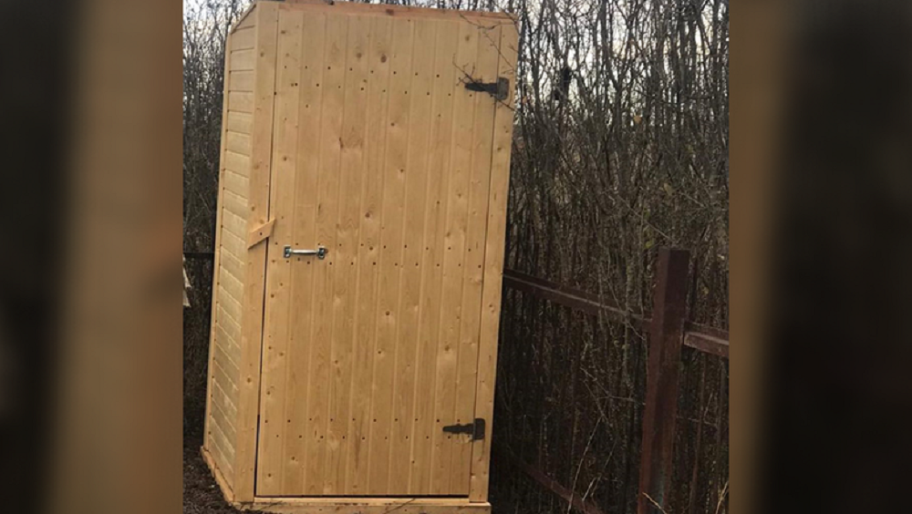В Ростовской области с кладбища похитили туалет