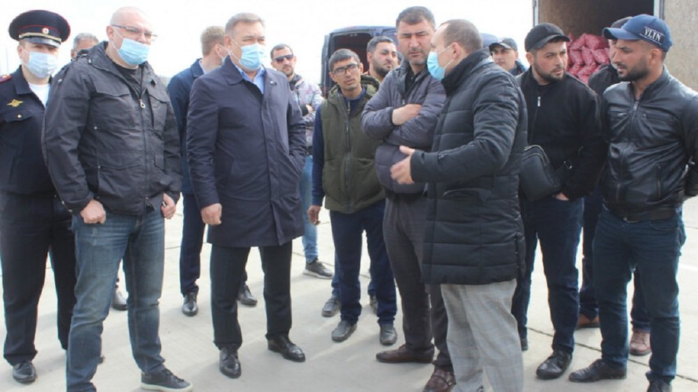 Виктор Гончаров: Работа оптового овощного рынка под Ростовом остановлена официально