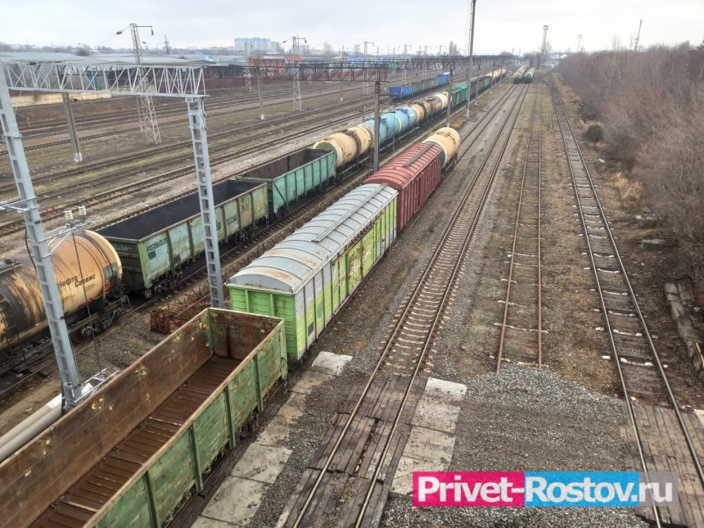 34 грузовых поезда зафиксированы на границе Ростовской области и Украины наблюдателями ОБСЕ за неделю