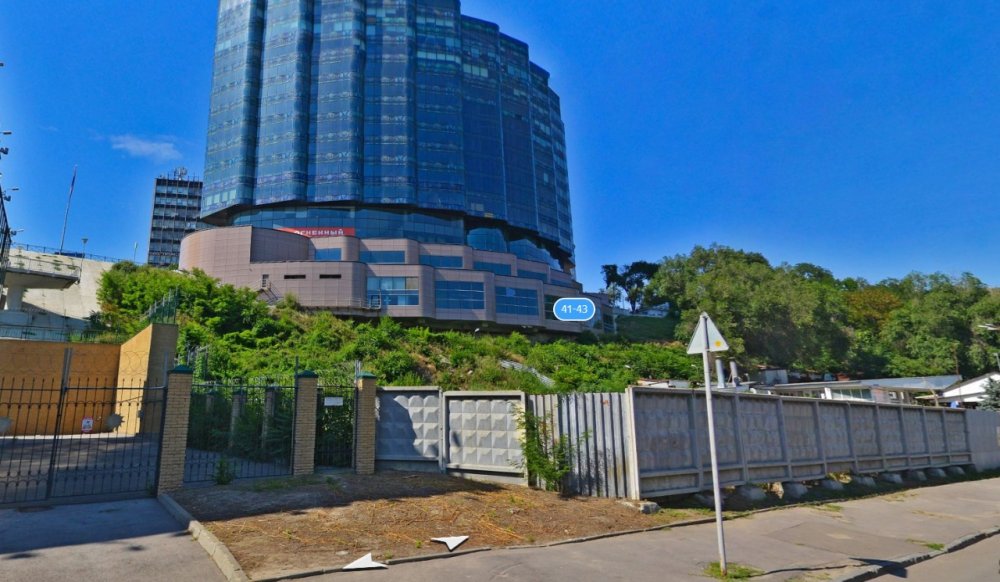Президент ФК «Ростов» Арташес Арутюнянц получил разрешение строить отель на Береговой
