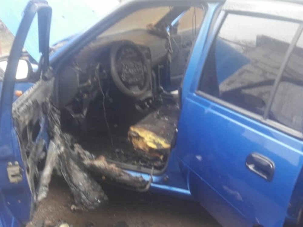 При взрыве в авто погибла женщина в Сальске