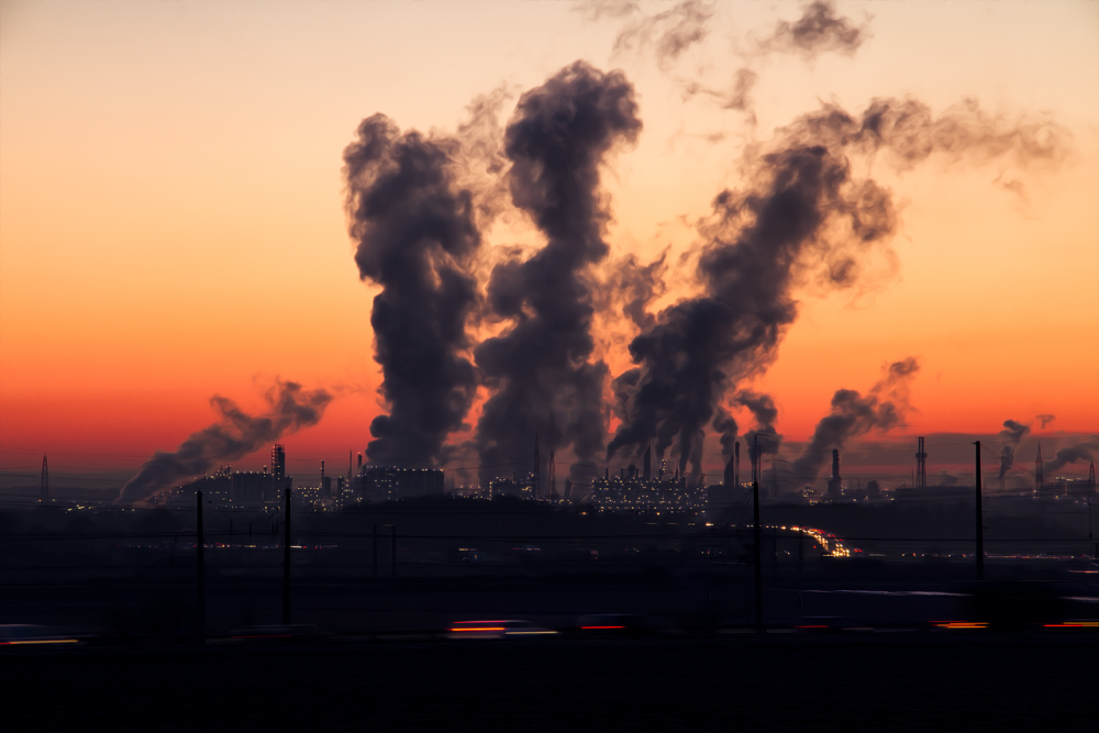 Предприятия, загрязняющие воздух, наказали в Ростове