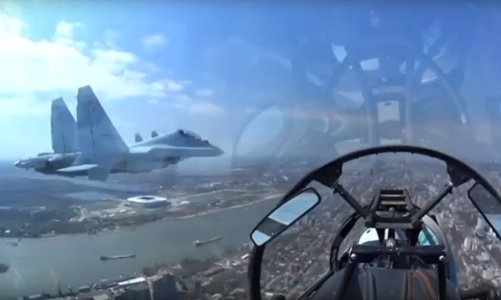 Пилот показал Ростов-на-Дону с высоты 200 метров