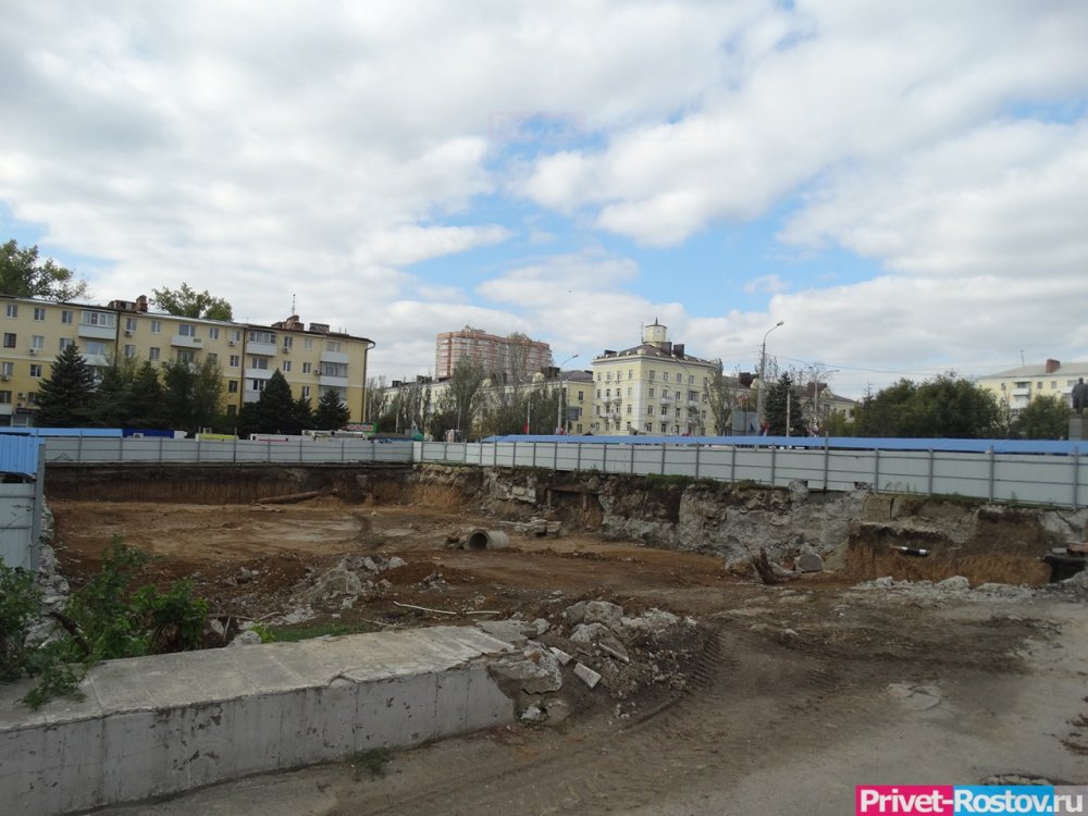 Ростовчане просят губернатора Голубева восстановить фонтан на площади Ленина