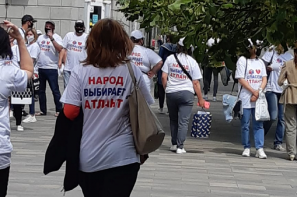 Разъярённые предприниматели устроили митинг против закрытия рынка «Атлант» в Ростове