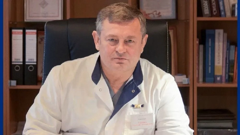 У главврача РОКБ в Ростове обнаружены признаки вирусной пневмонии
