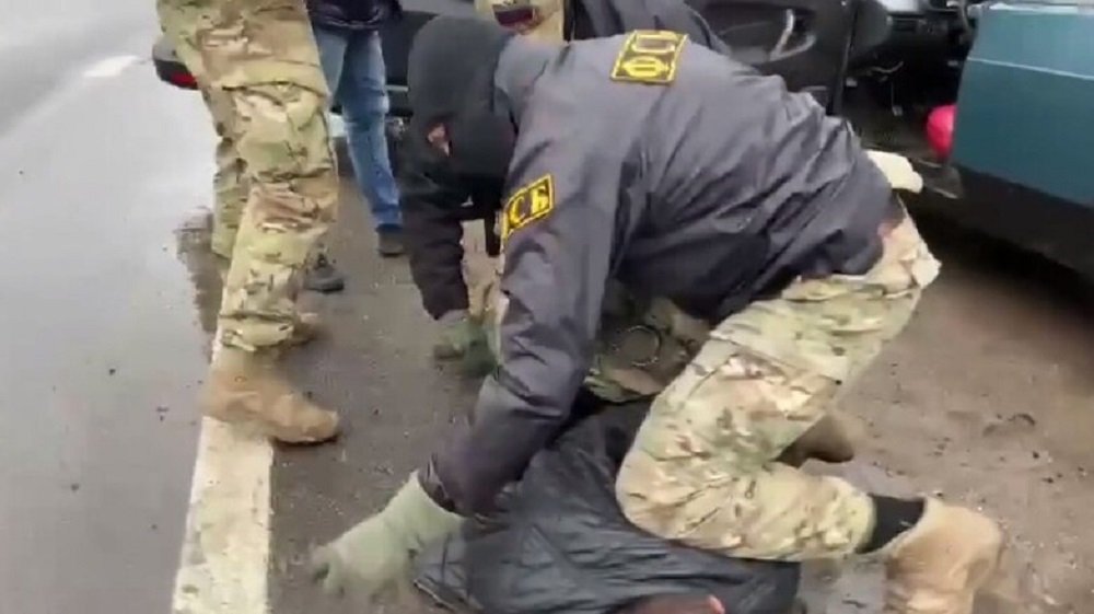 Подпольные оружейники задержаны в Ростовской области