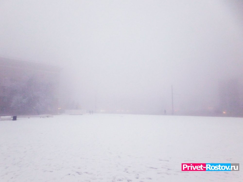 Ростовскую область накрыл мощный снегопад