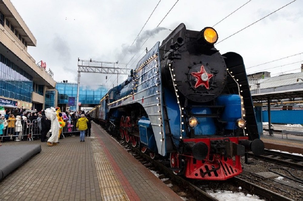 В Ростов-на-Дону 2 января в 2022 году прибыл новогодний поезд Деда Мороза