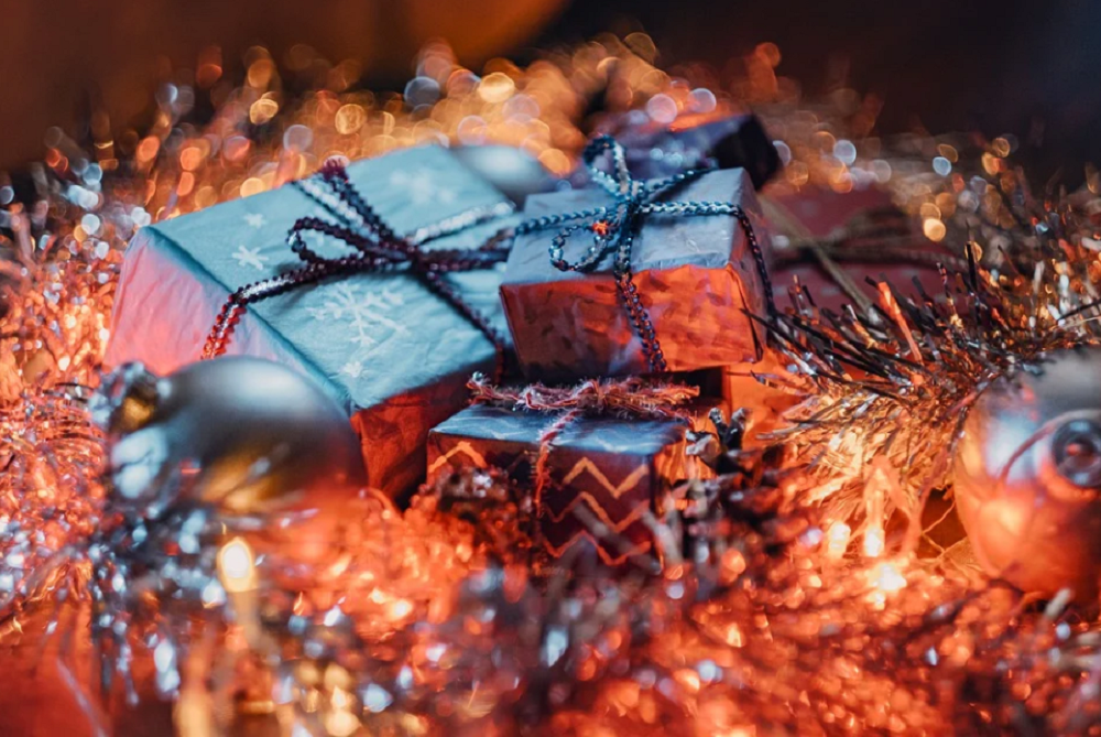 Ростовчане устроили распродажу подаренных им на Новый год подарков в январе в 2022 году