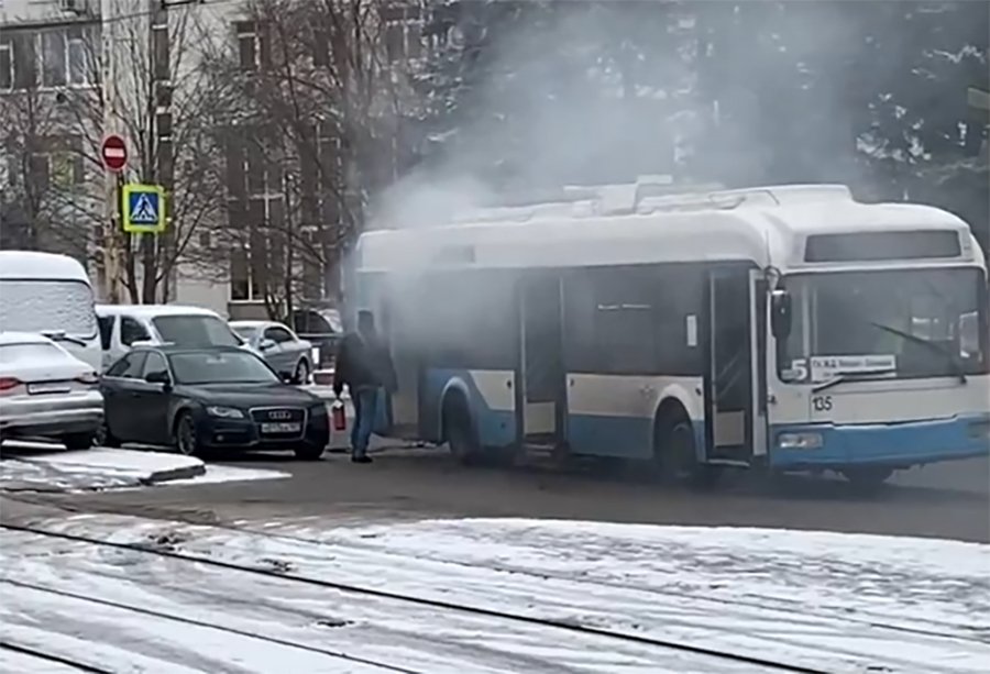 Перевозчик с горящими троллейбусами получит контракт с администрацией Ростова