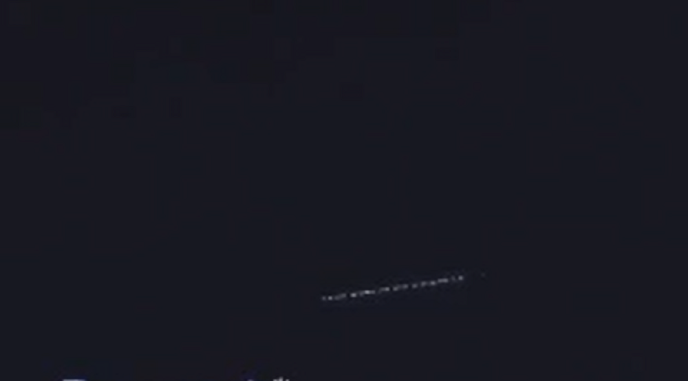 Летающее НЛО над Аксаем обсуждают пользователи в сети