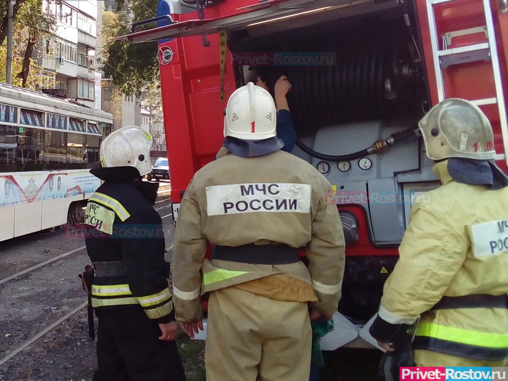Пять часов тушили пожар на молокозаводе под Ростовом