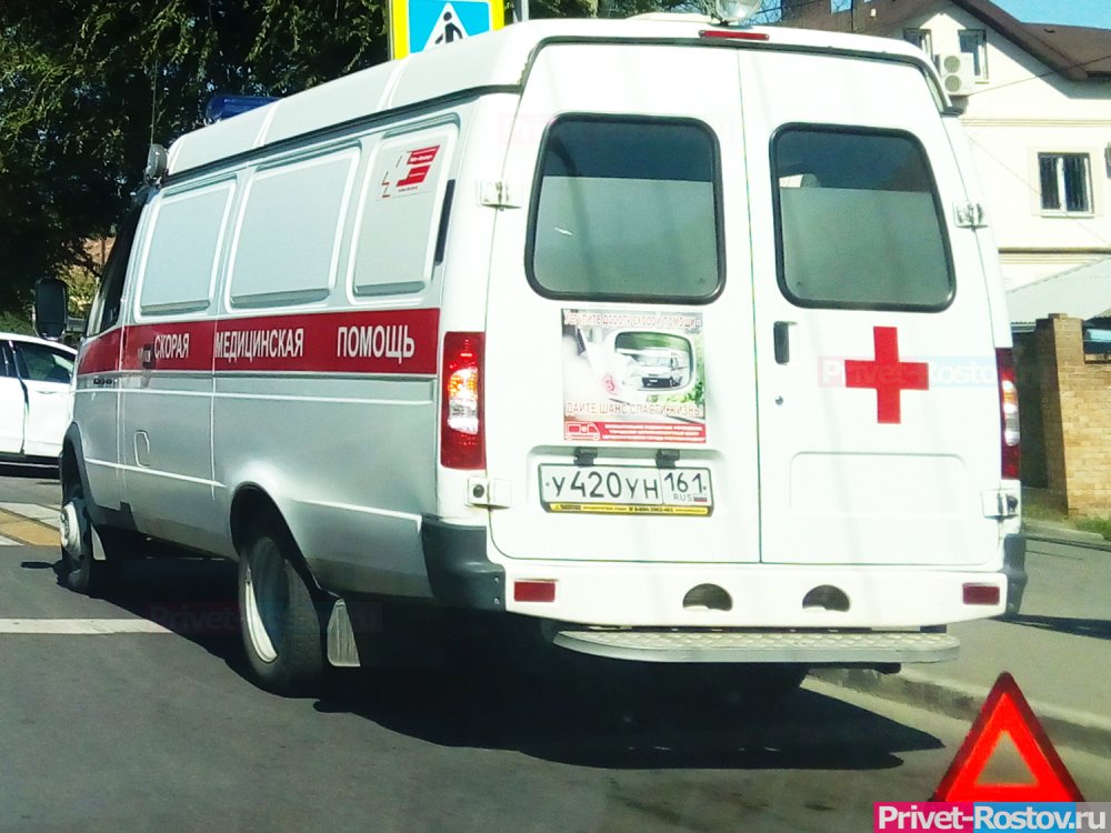В Ростове-на-Дону попала в ДТП машина скорой помощи с беременной пациенткой вечером 22 января