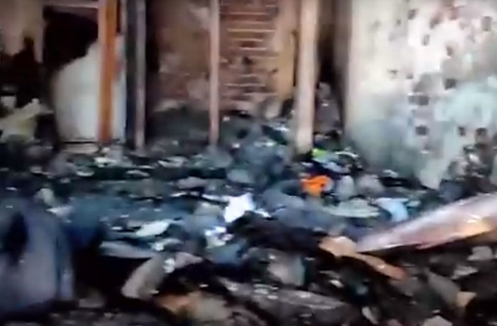 В Ростове неизвестные выломали дверь особняка Акимова украли металлический декор