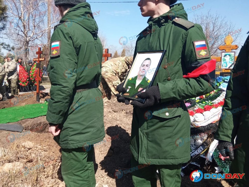В Новочеркасске похоронили братьев-близнецов, погибших во время спецоперации на Украине