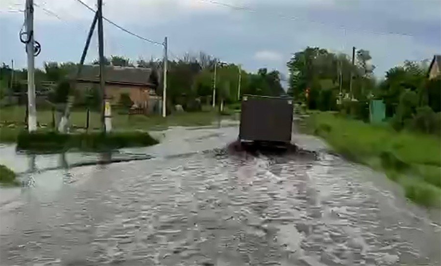 Ураганный ветер вызвал наводнение в Ростовской области 22 мая