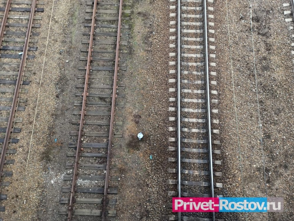 Под Новочеркасском 19-летнюю девушку насмерть сбил поезд 21 мая