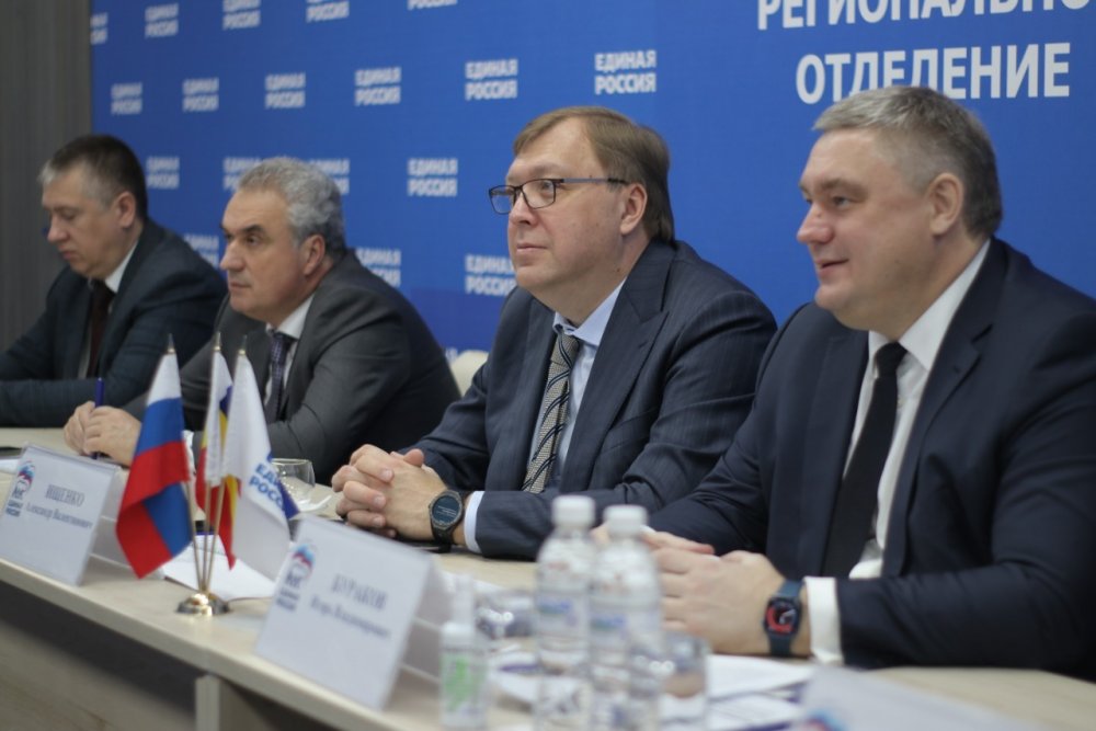 Глава донского парламента Александр Ищенко назвал целью успешное развитие освобожденных областей вместе с Россией