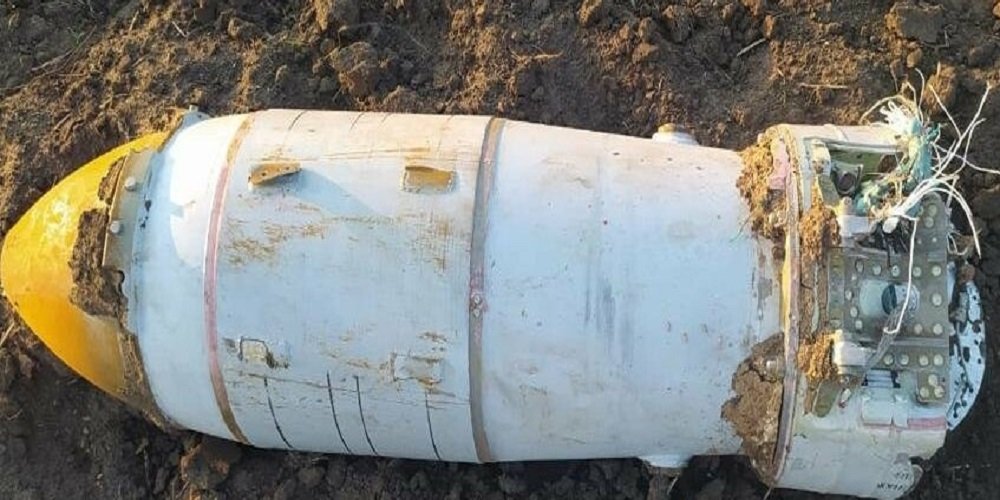 Неразорвавшуюся часть ракеты нашли в поле на севере Ростовской области