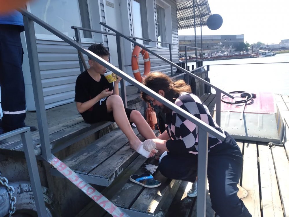 Два подростка едва не утонули в Ростове-на-Дону 4 июня на Зеленом острове