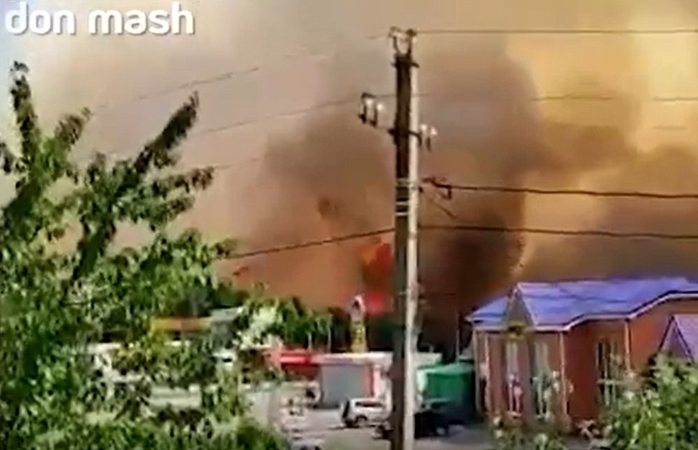 В МЧС опровергли эвакуацию жителей в Ростовской области из-за мощных лесных пожаров