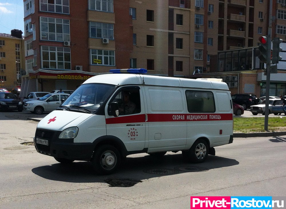 В Новочеркасске мужчина упал с балкона и разбился в свой день рождения 21 августа