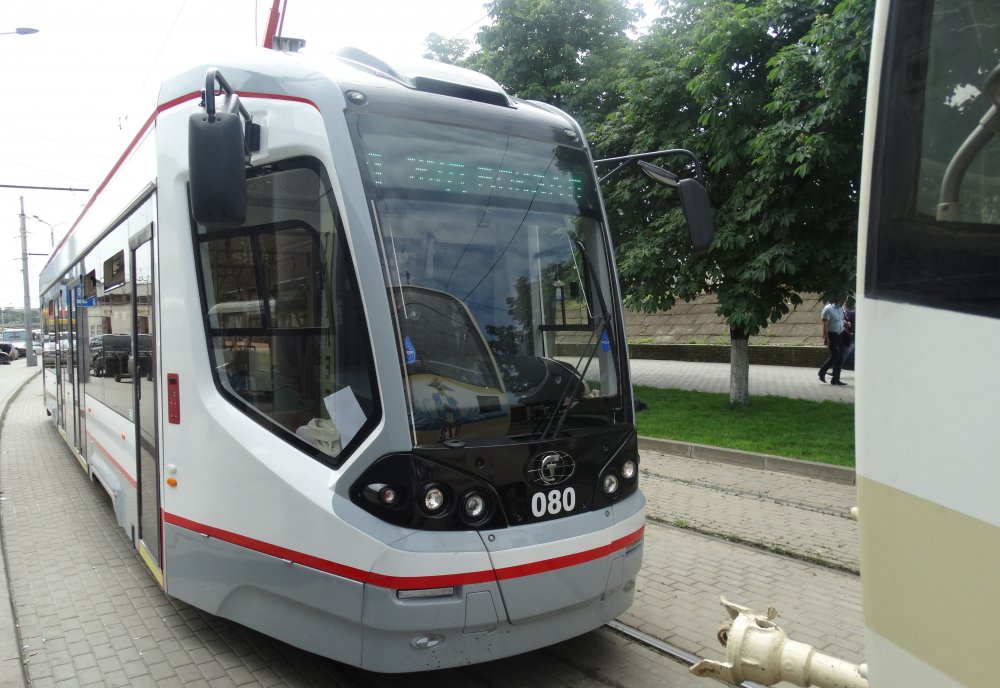Житель Таганрога установил рекорд России по буксировке трамваев