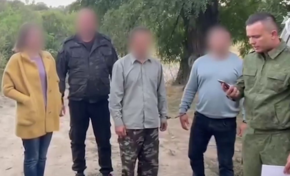 Появились кадры с места убийства пропавшей 14-летней школьницы в Ростовской области