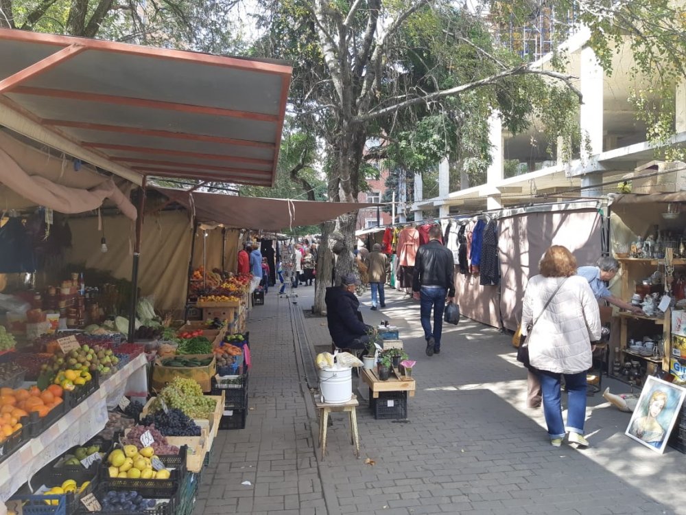 Начальник Управления торговли города Ростова: «Рынка на улице Сержантова нет и не будет»