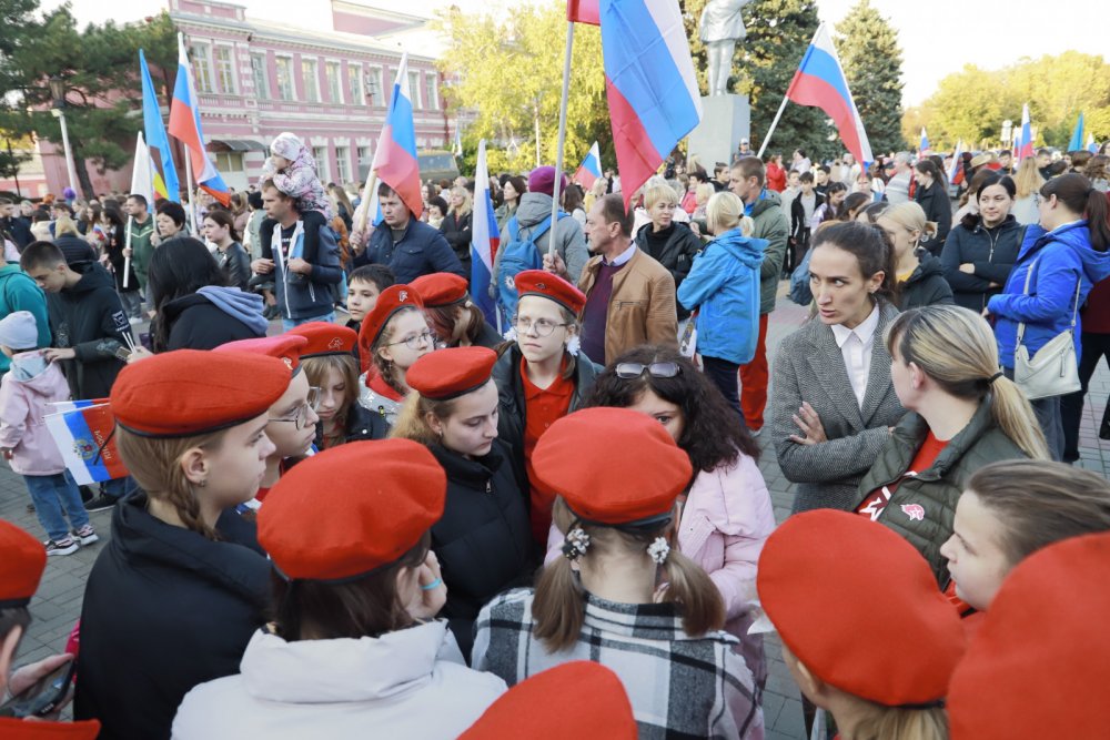 В Азове прошла акция в поддержку российских военных, участвующих в СВО