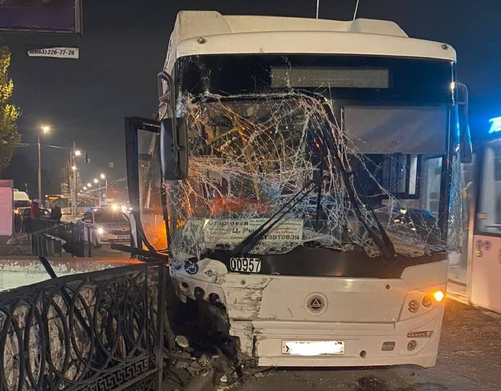 Проверку начала прокуратура из-за ДТП с автобусом и шестью ранеными в Ростове-на-Дону