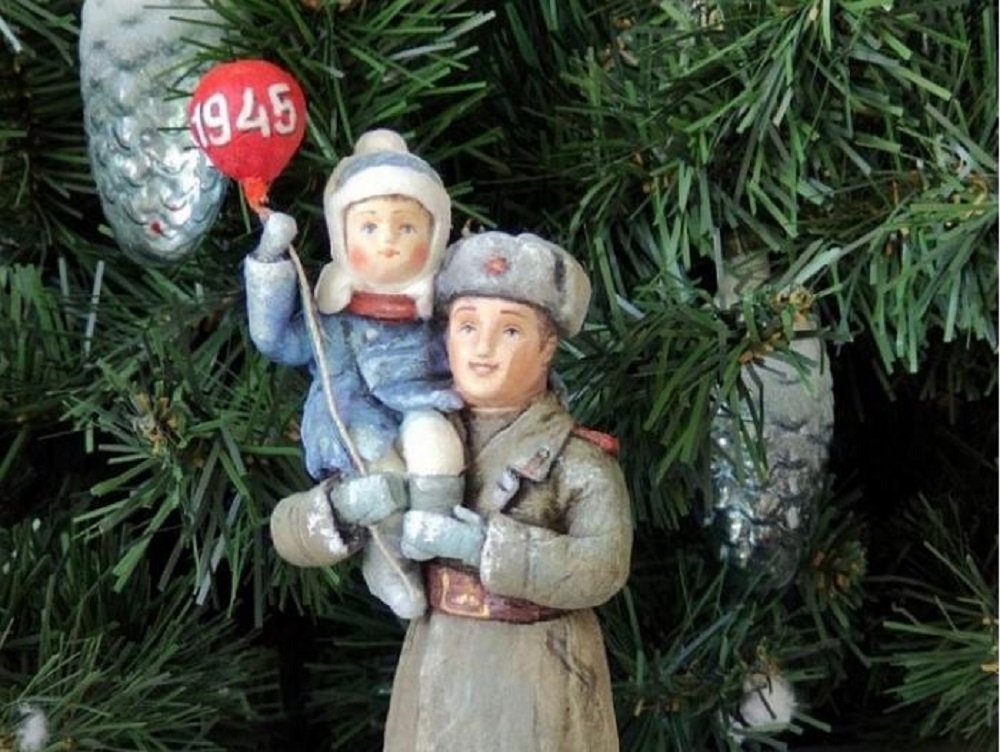 Жителям в Ростовской области предложили создать новогодние украшения в стиле военного времени