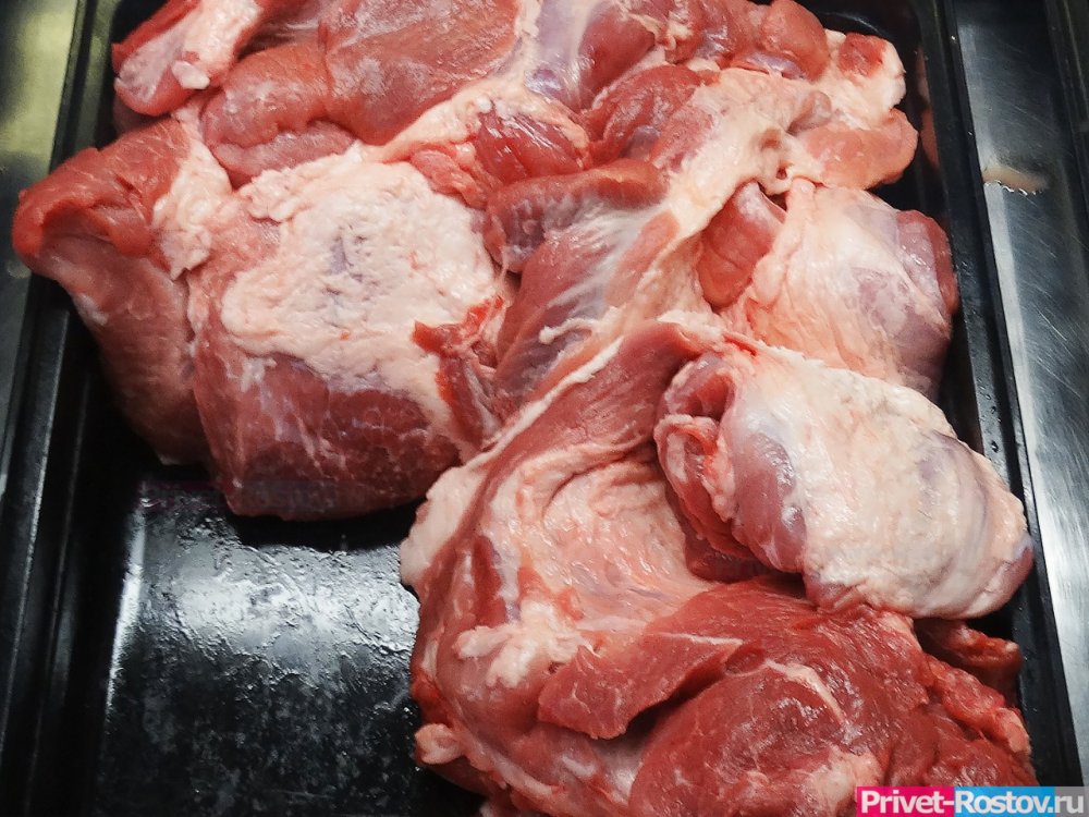 Сомнительное мясо завозили в детские сады и интернаты в Ростовской области в 2022 году