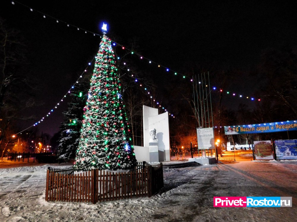 Главную новогоднюю елку отремонтировали и вновь установят в центре Ростова