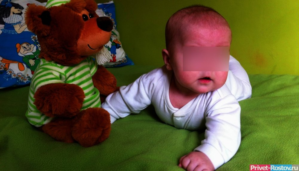 В Ростове-на-Дону хирурги удалили новорожденному ребенку огромную опухоль