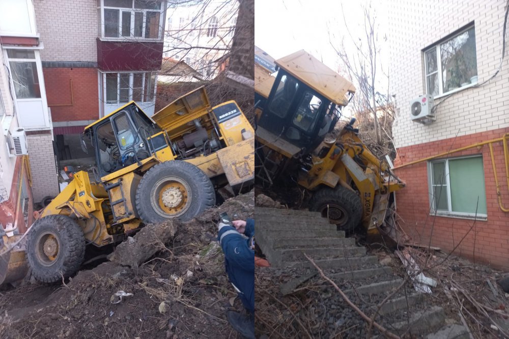 В Ростове-на-Дону трактор врезался в угол пятиэтажки и повредил газовую трубу