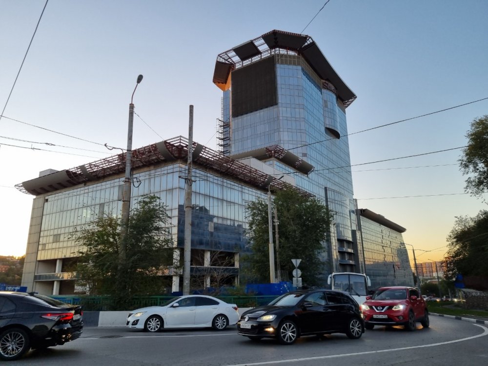Вторую часть недостроенного ростовского отеля Sheraton в Ростове выставят на торги
