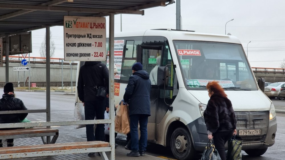 Жители в Ростове-на-Дону напуганы бездомным с туберкулезом, разъезжающим на общественном транспорте