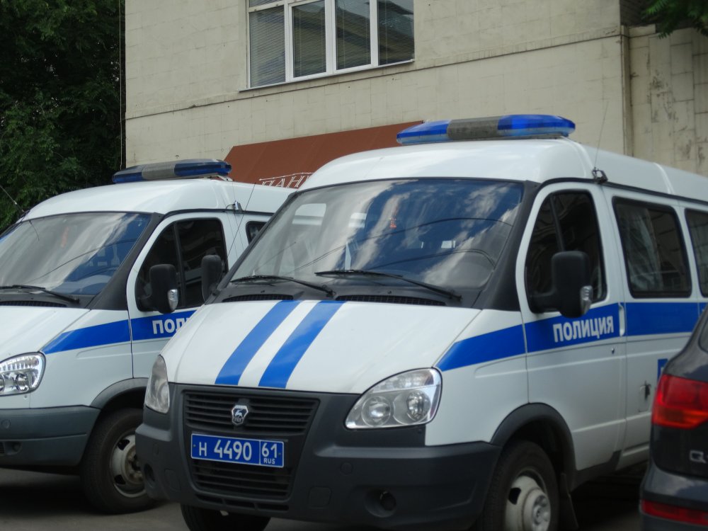 В Ростовской области полицейскими раскрыто ограбление ювелирного салона