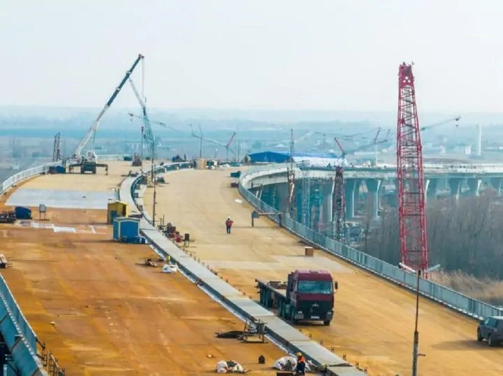 Мост через реку Дон в Аксайском районе откроют в июне в 2023 году