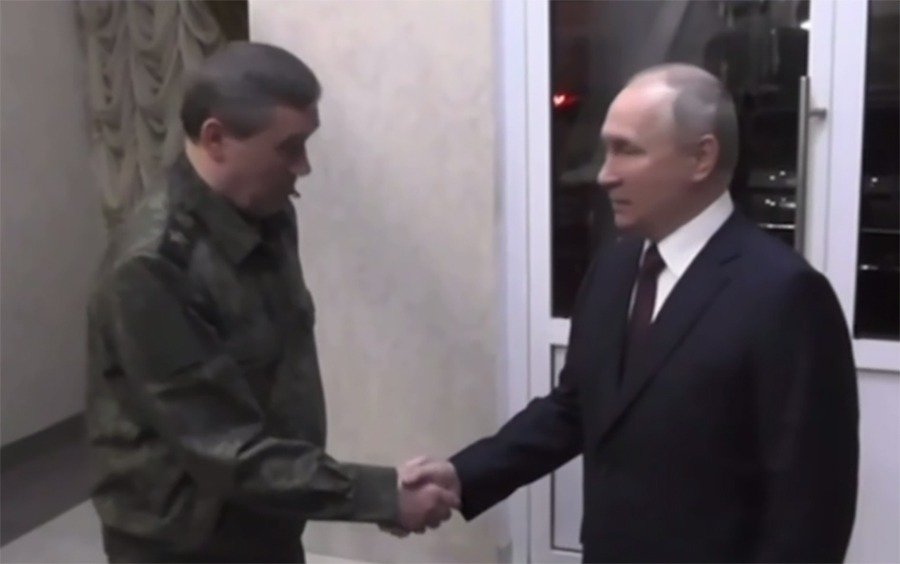 В Сети опубликованы кадры посещения Путиным штаба спецоперации в Ростове-на-Дону