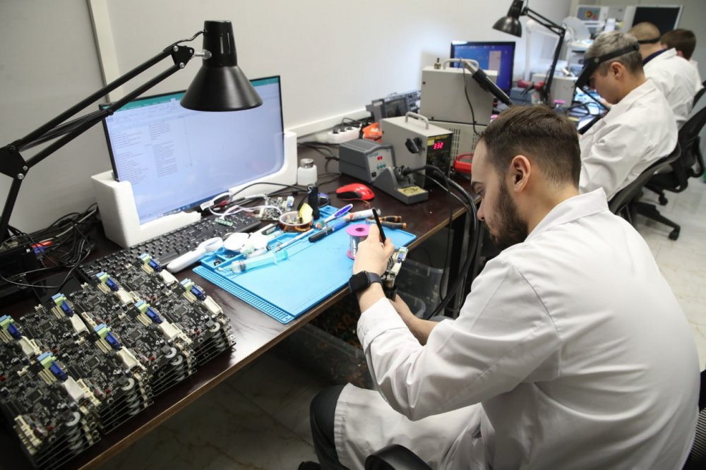 Компьютерный завод для производства ноутбуков построят в Ростове до конца 2023 года