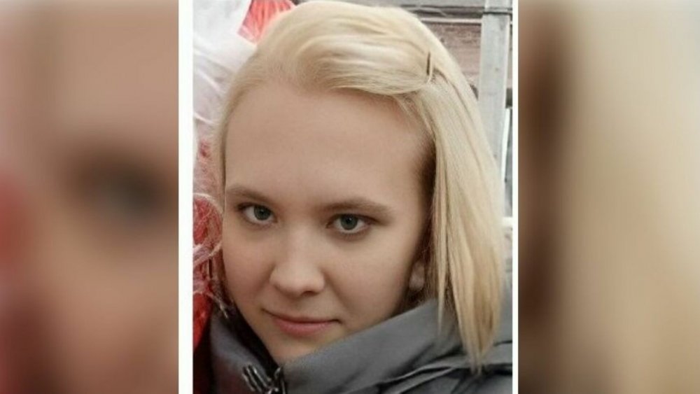 В Таганроге с 19 марта пропала 17-летняя девушка в зеленой куртке и фиолетовых галошах